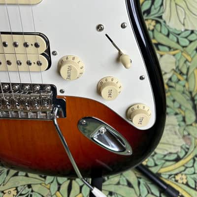 Fender American Performer Stratocaster HSS 3-Tone Sunburst 2021 image 5