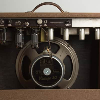 Fender  Vibrolux 6G11A Tube Amplifier (1962), ser. #01935. image 23