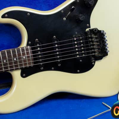Fender Contemporary Series Stratocaster Deluxe HSS 1986 Frost White -VIDEOSOON- image 5