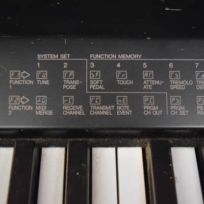 Yamaha PF70 Electric Piano w/stand w/case - Vintage 80's image 6