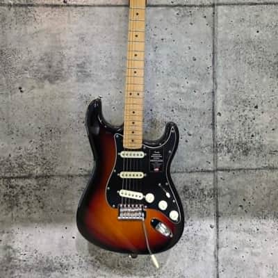 Fender American Professional Classic Stratocaster 2025 - Present - 3-Color Sunburst image 1