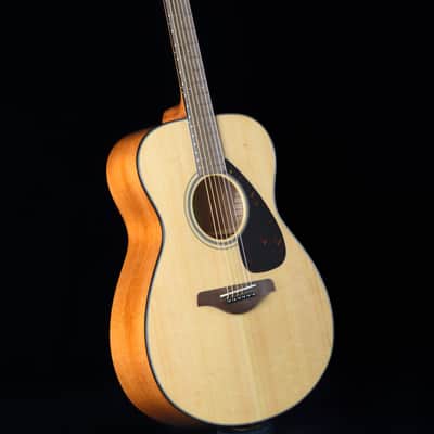 Yamaha FS800J Folk Guitar Natural image 2