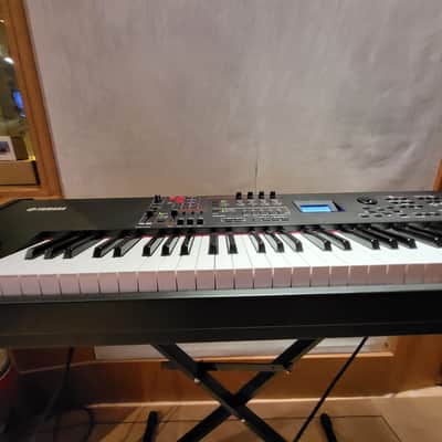 Yamaha S70 XS weighted 76 note keyboard/Synth with Motif XS Engine image 11