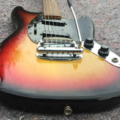 Fender Mustang 1978 - Sunburst Rosewood Fingerboard MINT image 6