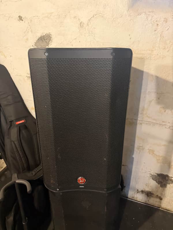 Harbinger VARI V2312 2000-Watt Active PA Speaker with Bluetooth 2019 - Present - Black image 1