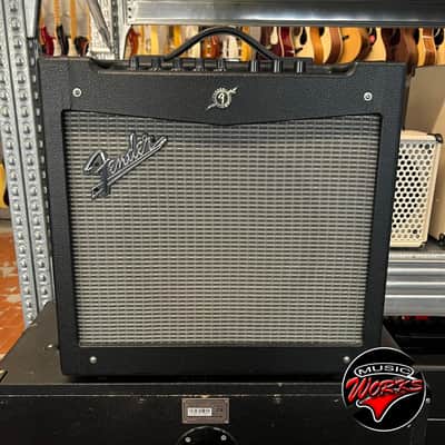Fender   Mustang 2 V2 image 2