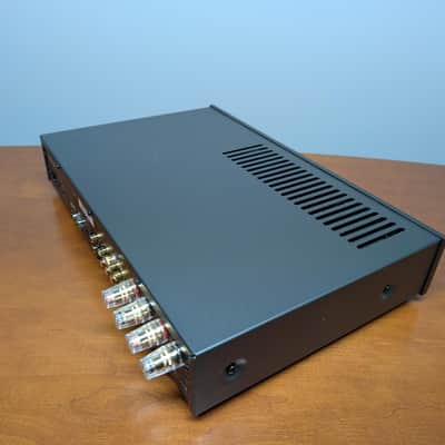Arcam SA-20 Class G Integrated Amplifier – 90W, 32-bit DAC, Phono Input, Remote & Box Included! image 4