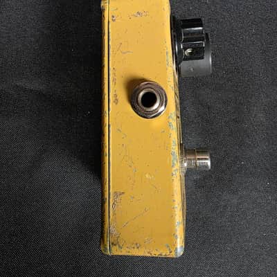 MXR MX-104 Block Distortion + 1975 - 1984 - Yellow image 3