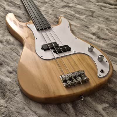 Glarry Fretless Precision Bass - 4-String - Set-Up - Natural - Rosewood Fingerboard image 2