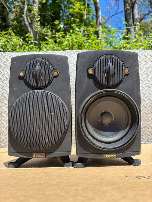Boston Acoustics Micro90x MagnaGuard Die-Cast Aluminum Surround Speakers Pair image 1