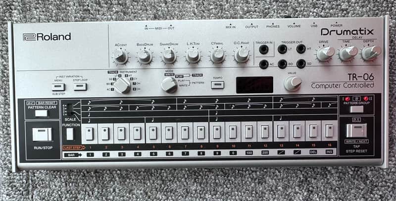 Roland TR-06 Drumatix 2020 - Present - Silver image 1