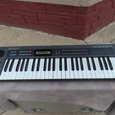 ROLAND 1986 JUNO 1 SYNTHESIZER ORIGINAL CLEAN TESTED w/COVER! image 2