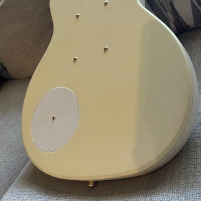 2011 Danelectro 56 U2 Single Cutaway Full Bell Headstock Gold Hardware Rare Model image 10
