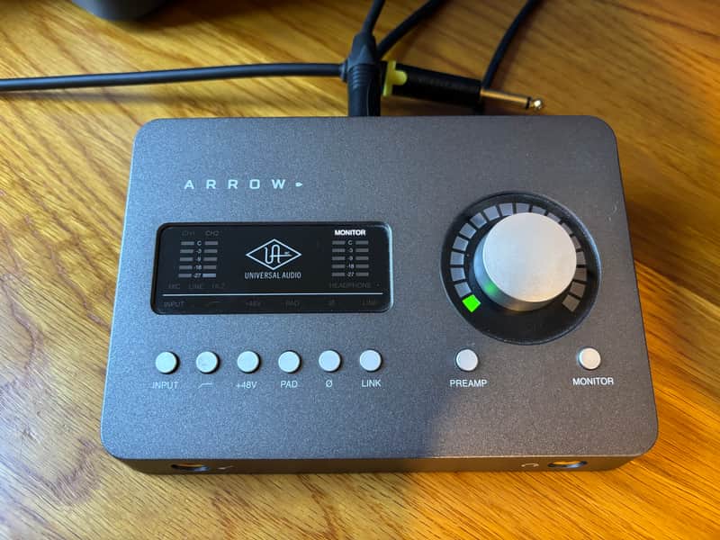 Universal Audio Arrow 2x4 Thunderbolt 3 Interface with Solo DSP