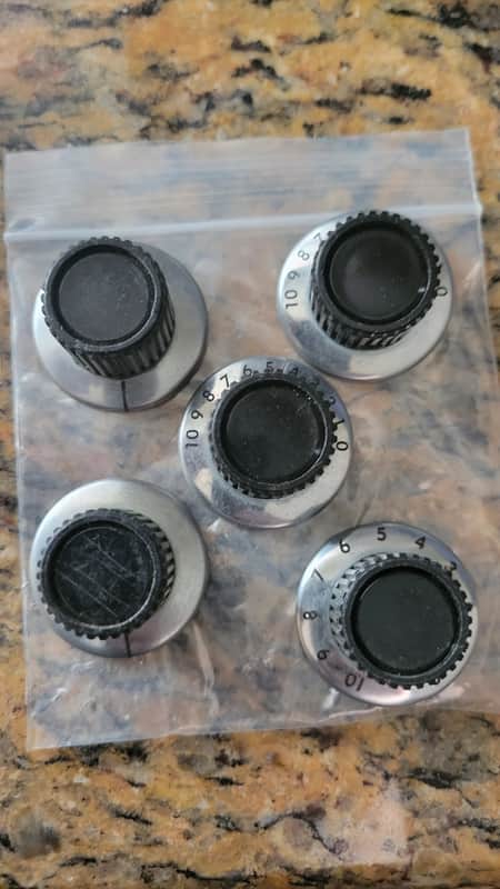 5 Replacement Amplifier Knobs 5 Replacement Amplifier Knobs image 1