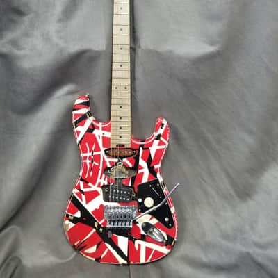 2021 EVH Striped Series Frankie Red / White / Black Stripes Relic image 4