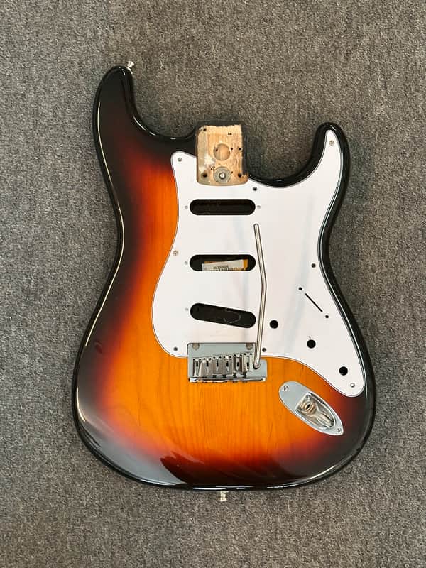 Fender American Deluxe Stratocaster BODY Sunburst w Fender 2-point Tremolo image 1