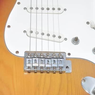 Fernandes Stratocaster Sunburst 1977-1981 Electric Guitar Ref No 6838 image 4