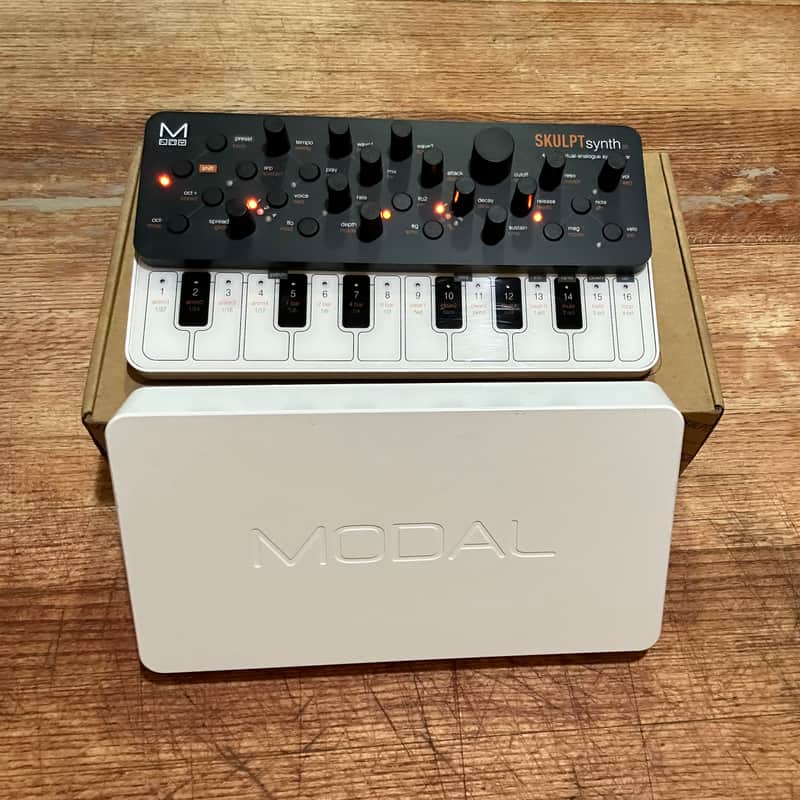 Modal Electronics Skulpt Synth SE 2025 - white/black image 1