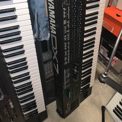 Yamaha DX7II S 16-Voice Synthesizer 1986 - 1989 - Black image 2