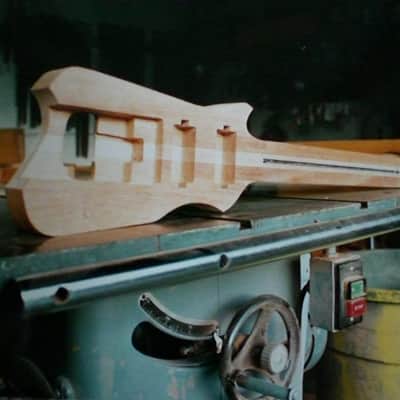 Harrower The Studio JB & Jazz pickups 1999 Natural Wood, Old Growth Honduras Mahoghany, Hard Rock Ma image 2