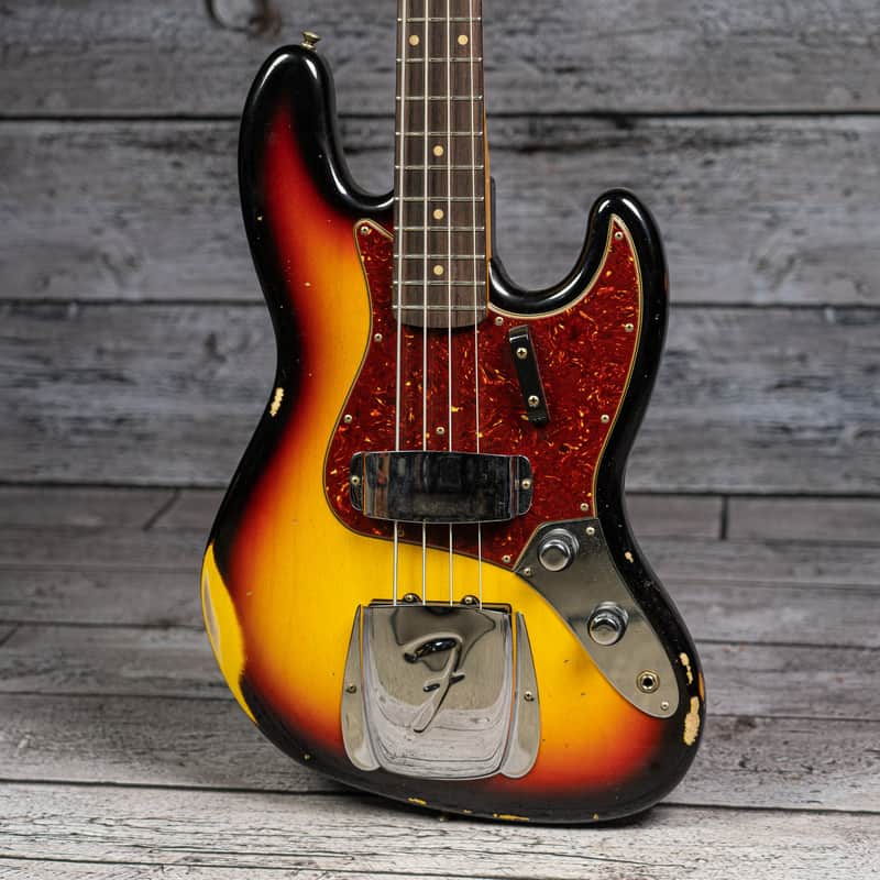 Fender '62 J Bass Relic - 3-Color Sunburst image 1