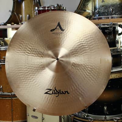Zildjian 24" A Medium Ride 3837g image 3