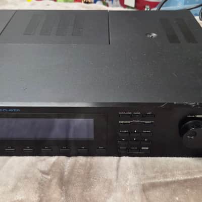 Roland SP-700 Sampler with new backlight image 3