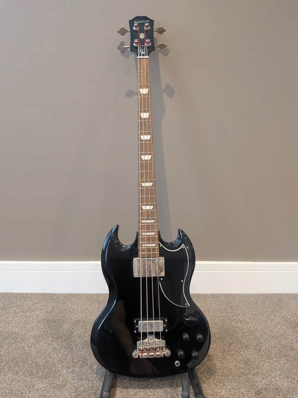 Black epiphone eb3 bass image 1