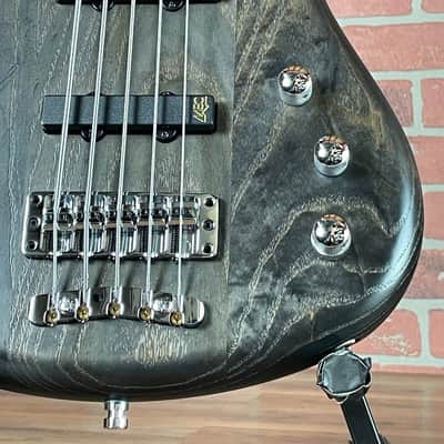 Warwick Pro Series Corvette Standard 5-string Electric Bass Guitar - Nirvana Black Transparent Satin image 5