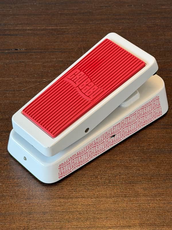 Dunlop CBJ95SW Special Edition Cry Baby Junior Wah 2022 - White / Red image 1