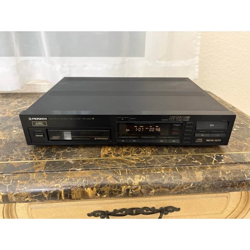 RARE VINTAGE Pioneer PD-M40 6 Disc CD Changer JAPAN Made 1987. Tested Working! RARE VINTAGE Pioneer PD-M40 6 Disc CD Changer JAPAN Made 1987. Tested Working!