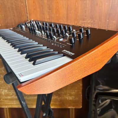 KORG Prologue 8 Polyphonic Hybrid Keyboard Synthesizer w/ gig bag image 6