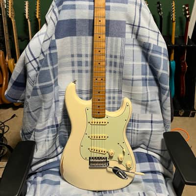 Fender FSR VINTERA ROAD WORN '70S STRATOCASTER 2023 - Olympic White image 1