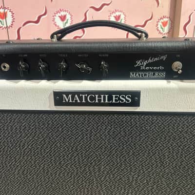 Matchless Lightning Reverb 2000s - Black and White image 2