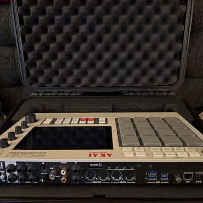 Akai MPC Live II Standalone Sampler / Sequencer Retro Edition 2020 - Present - Grey w/ Fitted SKB Waterproof Hardshell Case image 3