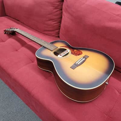 Guild Westerly Collection M-240E Troubadour with Pau Ferro Fretboard - Sunburst image 3