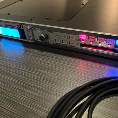 Roland Fantom XR Dead Screen - Help! - Gearspace