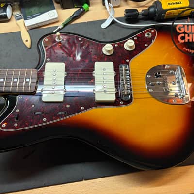 2021 Fender MIJ Japan Traditional II 60s Jazzmaster 3-Tone Sunburst HSC image 12