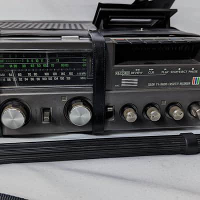 Vintage JVC CX-500US Portable TV AM/FM Cassette Player/Recorder Combo - Tested & Working image 4
