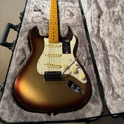 Fender AMERICAN ULTRA STRATOCASTER® 2022 - Mocha Burst image 5