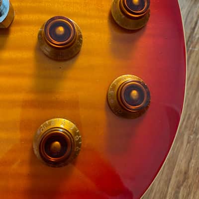 K-ON! Rare Yui Hirasawa Single Cutaway Heritage Cherry Sunburst. Super Rare Anime! image 5