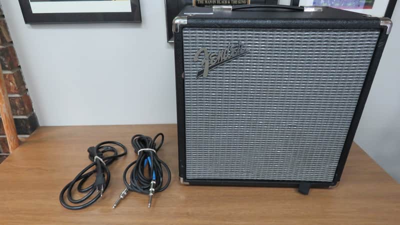 Fender Rumble 25 V3 25-Watt 1x8" Bass Combo 2015 - Present - Black image 1