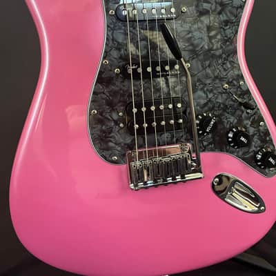 Fender Mod Shop Stratocaster Bubblegum Metallic HSS Noiseless USA image 2
