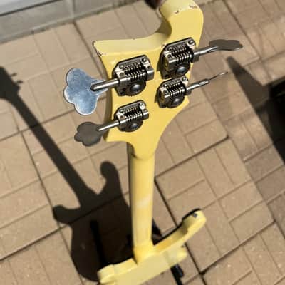 Rickenbacker 4001 1981 - White image 10