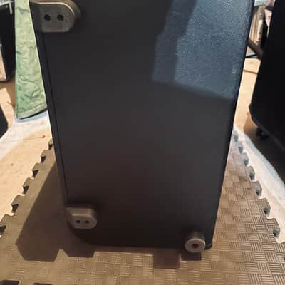 Line 6 Powercab 112 Plus 250-Watt 1x12" Cabinet Black with Cover and Digital XLR cable image 7