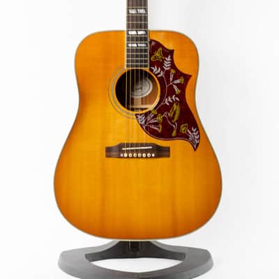 Gibson Hummingbird 2014 Heritage Cherry Sunburst image 2
