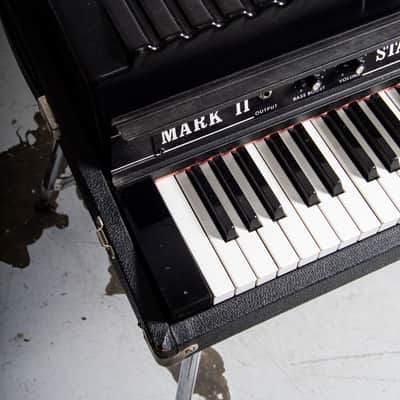 1982 Rhodes Mark II Stage 73 "Poppy" image 4