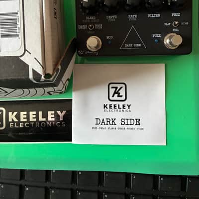 Keeley Dark Side Workstation V2 with Effect Order Switch 2016 - Present - Black image 3