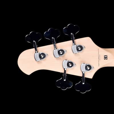 Lakland Skyline Series 55-60 (Joe Osborn) - 3 Tone Sunburst, Rosewood Fingerboard image 8